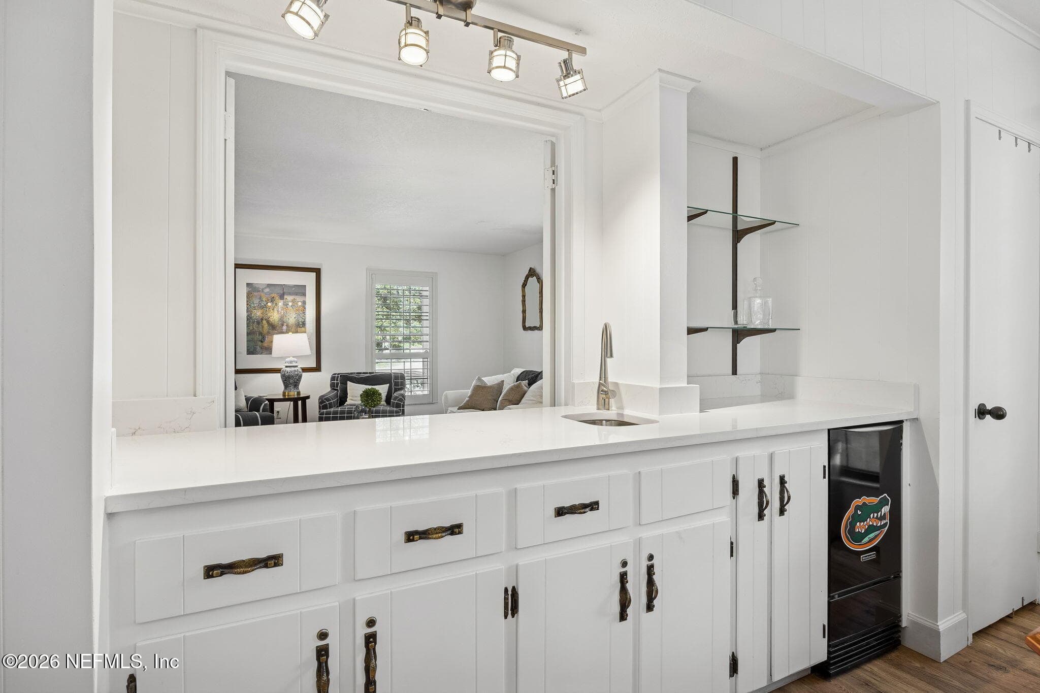 Wet Bar — 8012 SHADY GROVE Road, Jacksonville, FL 32256
