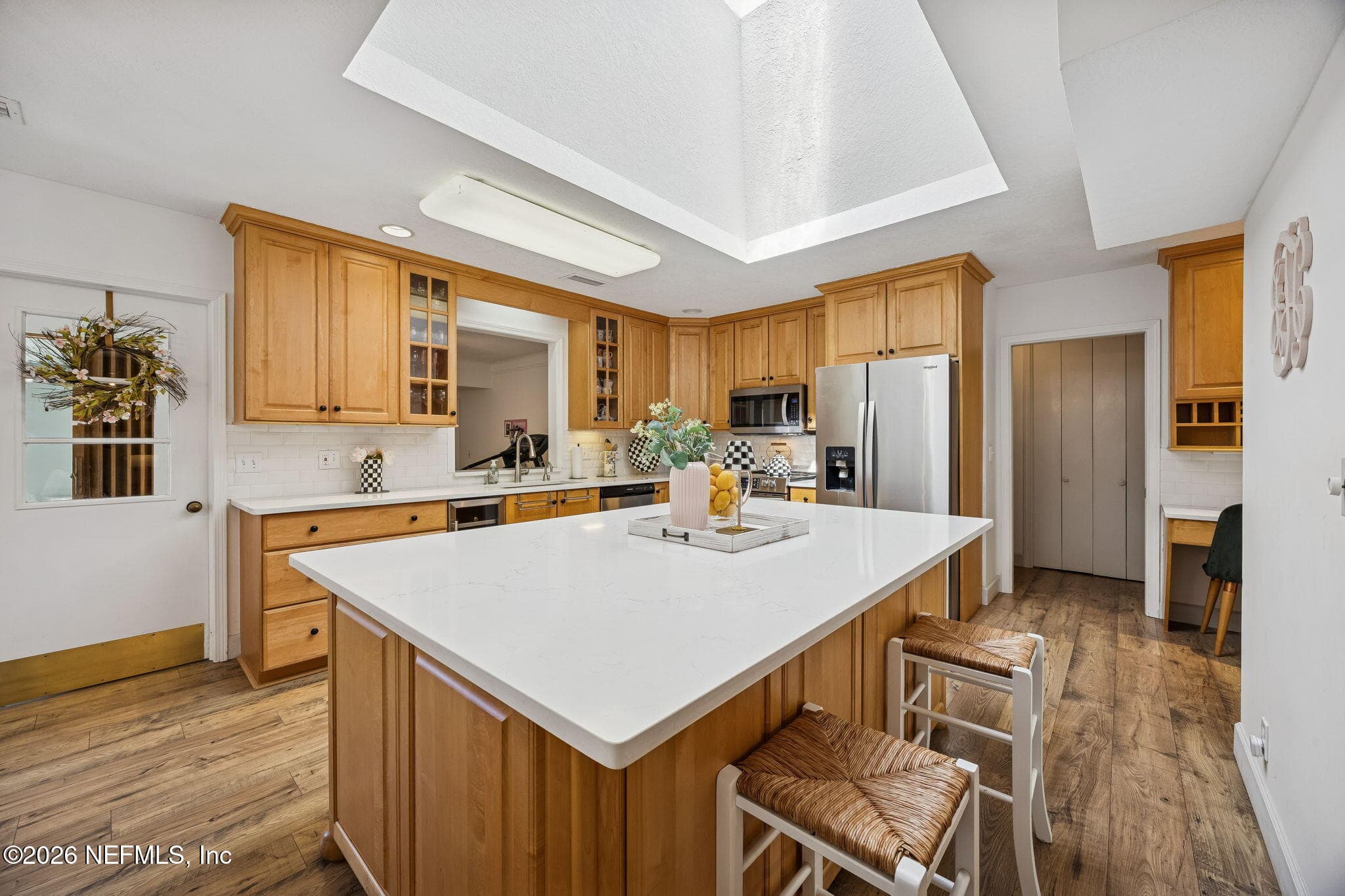 Kitchen with quartz island — 8012 SHADY GROVE Road, Jacksonville, FL 32256