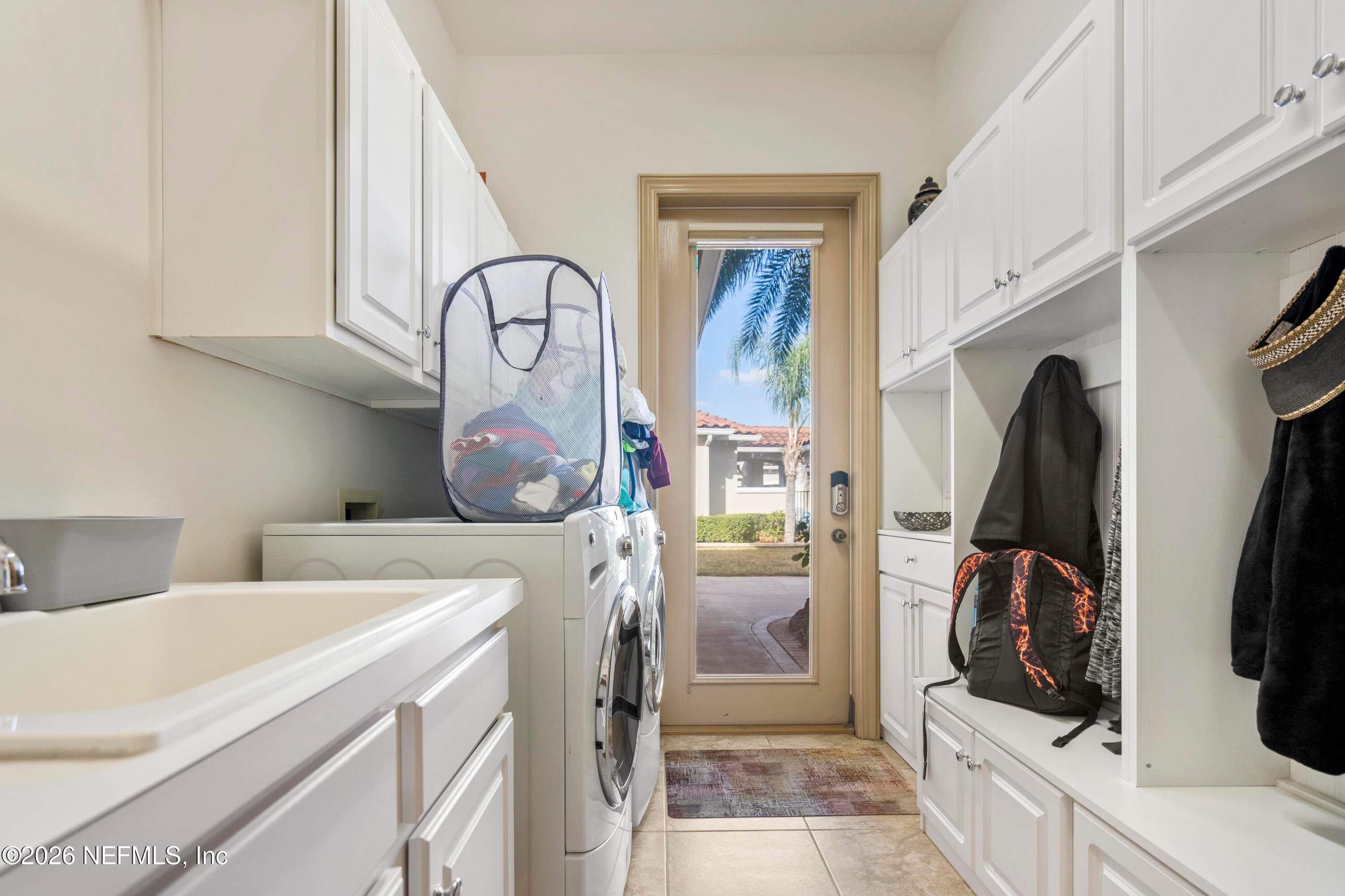 Photo 7 of 504 E KESLEY Lane, St. Johns, FL 32259