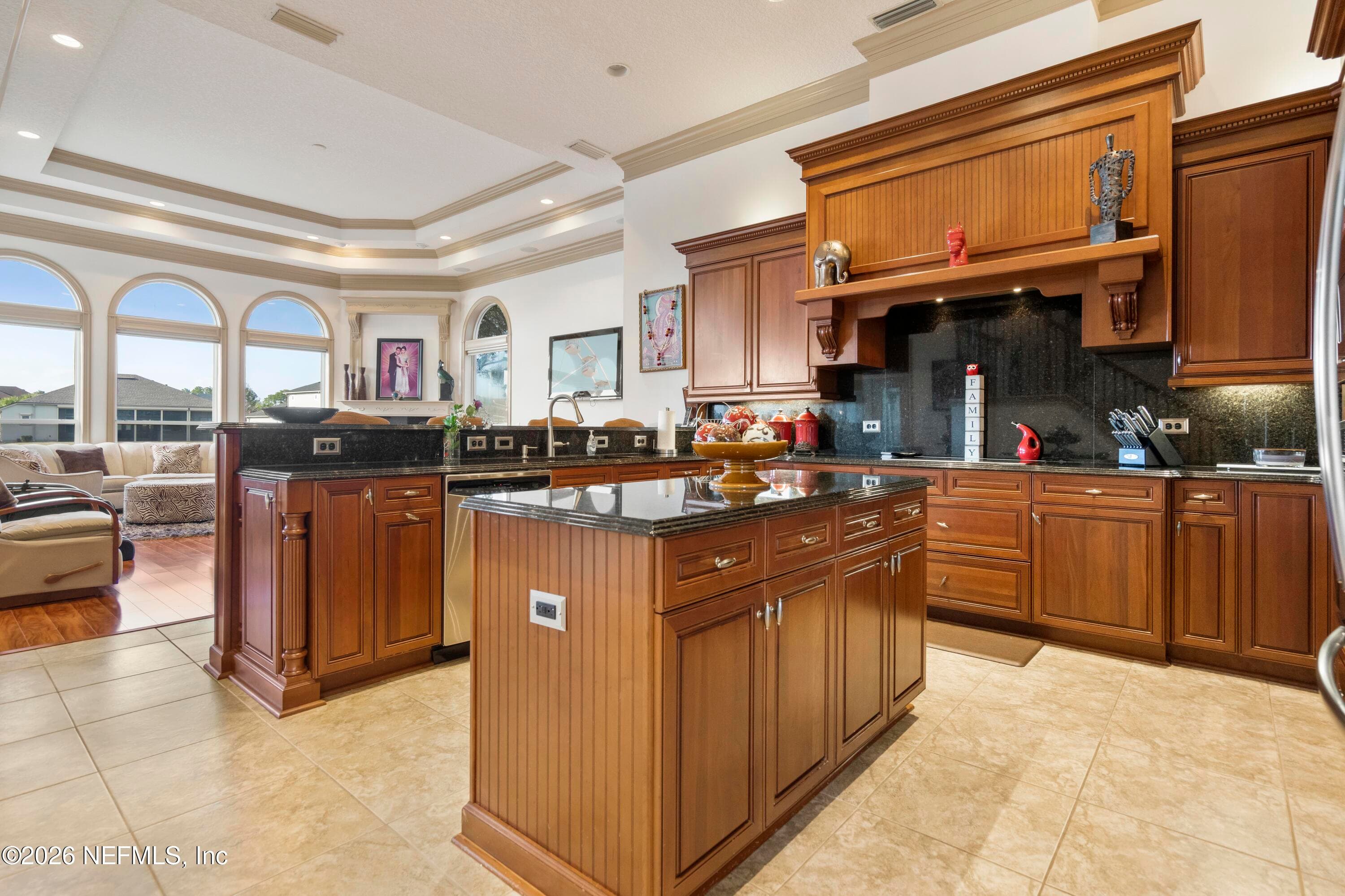 Photo 10 of 504 E KESLEY Lane, St. Johns, FL 32259