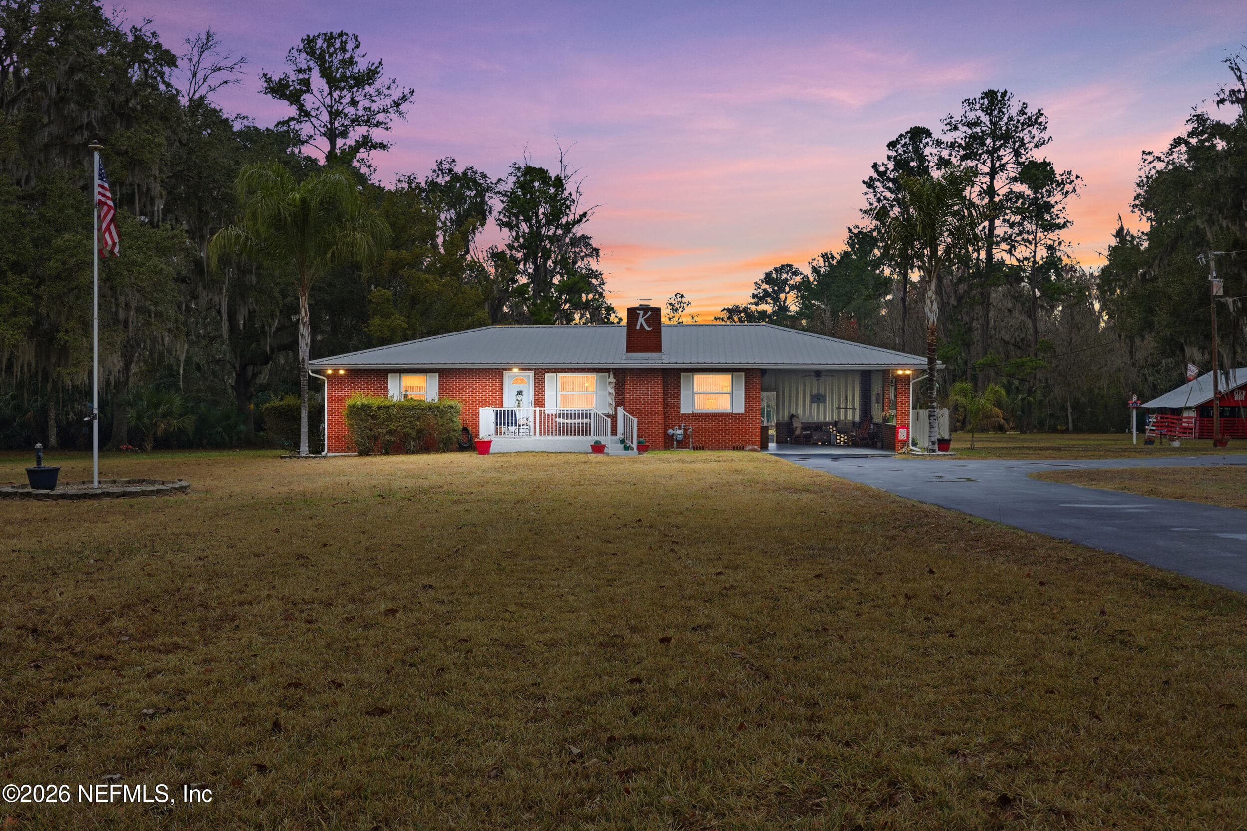689 S HIGHWAY17, San Mateo, FL 32187