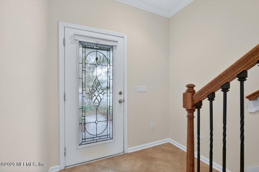 Foyer illuminated with natural light — 132 MAGNOLIA CREEK Walk, Ponte Vedra, FL 32081