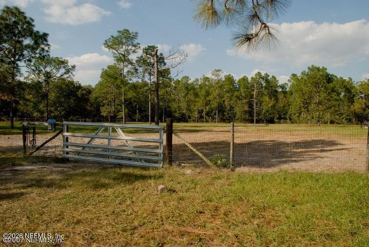 Photo 9 of 3760 OLD JENNINGS Road B, Middleburg, FL 32068