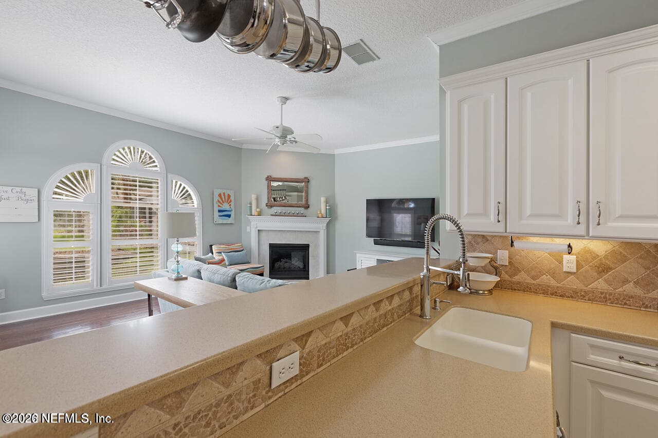 Photo 11 of 1593 BLUE HERON Lane, Jacksonville Beach, FL 32250