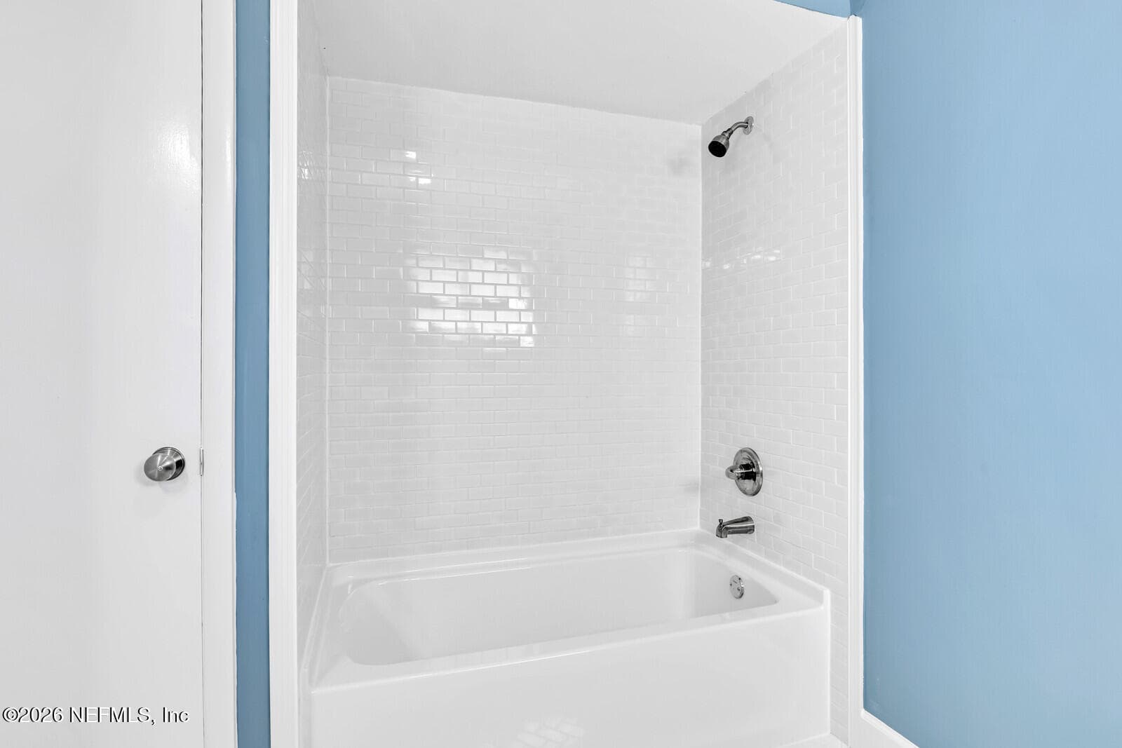 East Unit-Full Bath-Primary — 206/208 HOPKINS Street, Neptune Beach, FL 32266