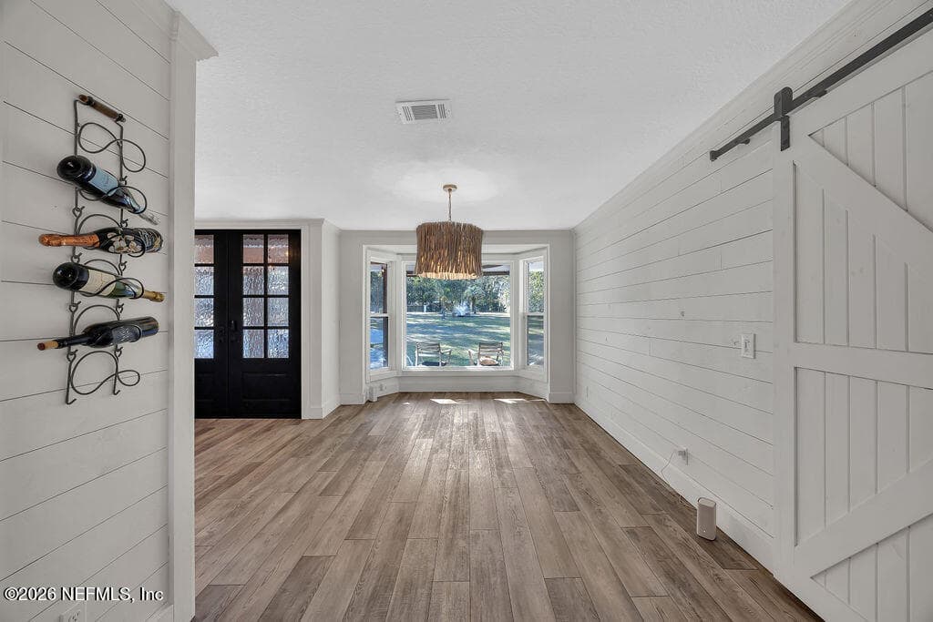 Photo 12 of 697 ARTHUR MOORE Drive, Green Cove Springs, FL 32043