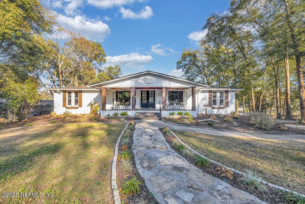 Photo 6 of 697 ARTHUR MOORE Drive, Green Cove Springs, FL 32043