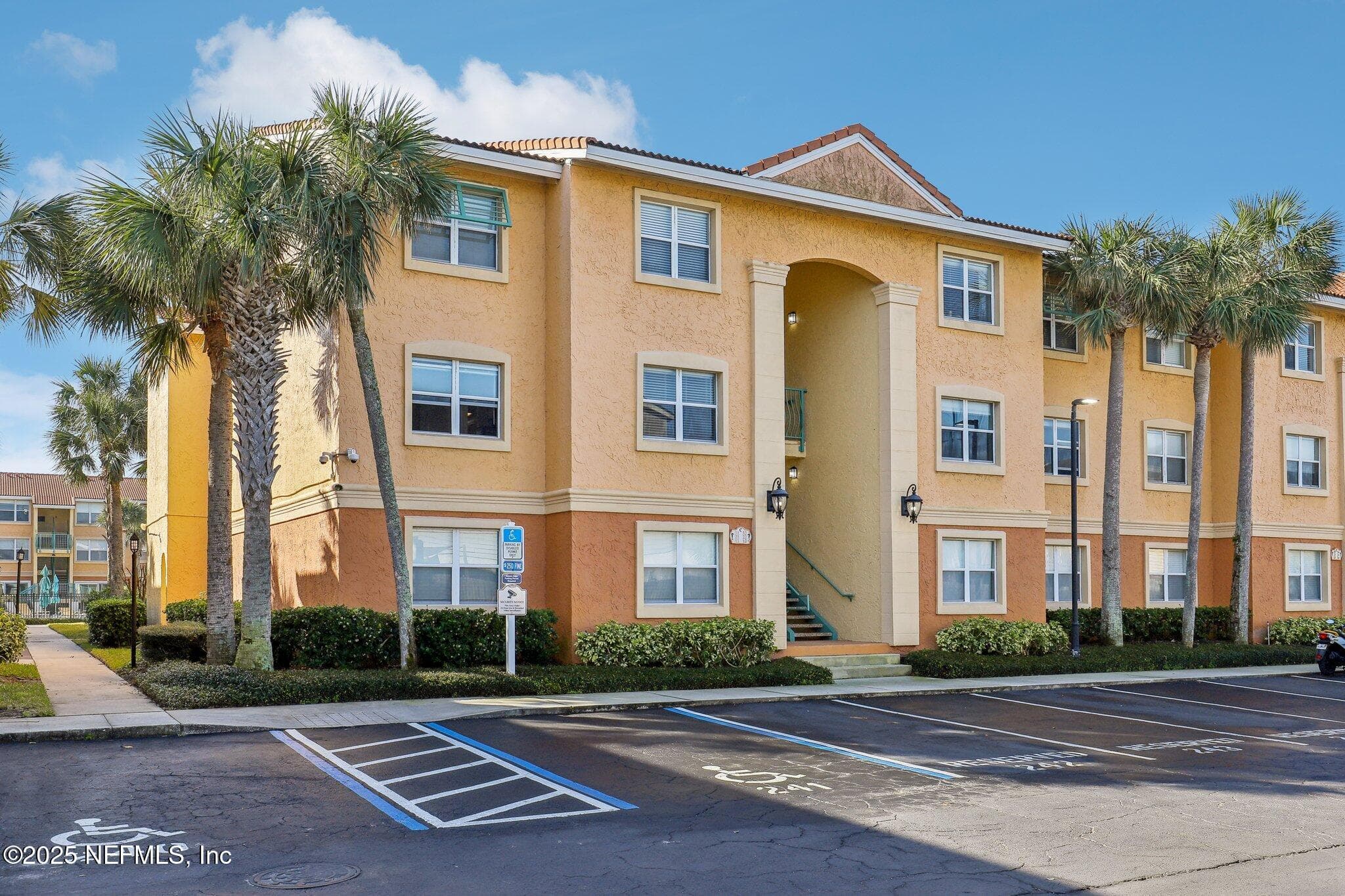 Photo 2 of 200 LAGUNA VILLAS Boulevard C21, Jacksonville Beach, FL 32250