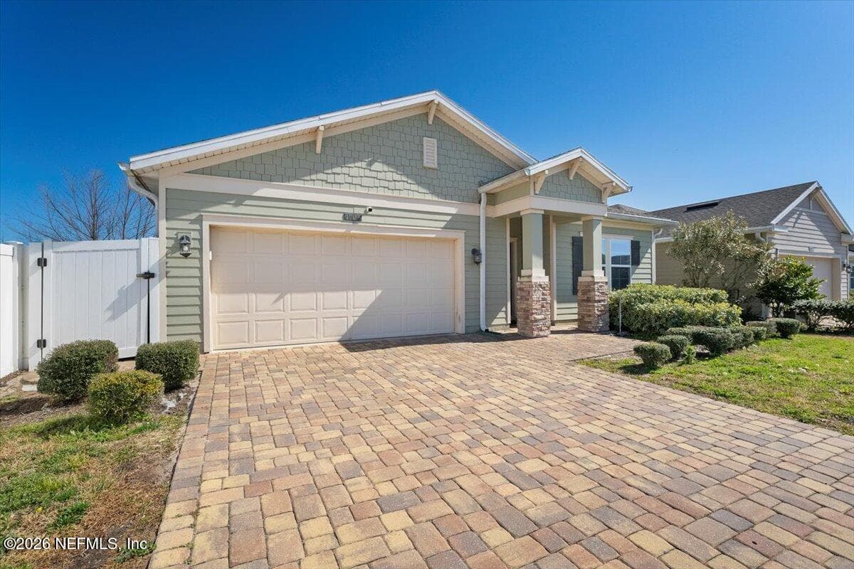 Photo 3 of 1703 MATHEWS MANOR Drive, Jacksonville, FL 32211