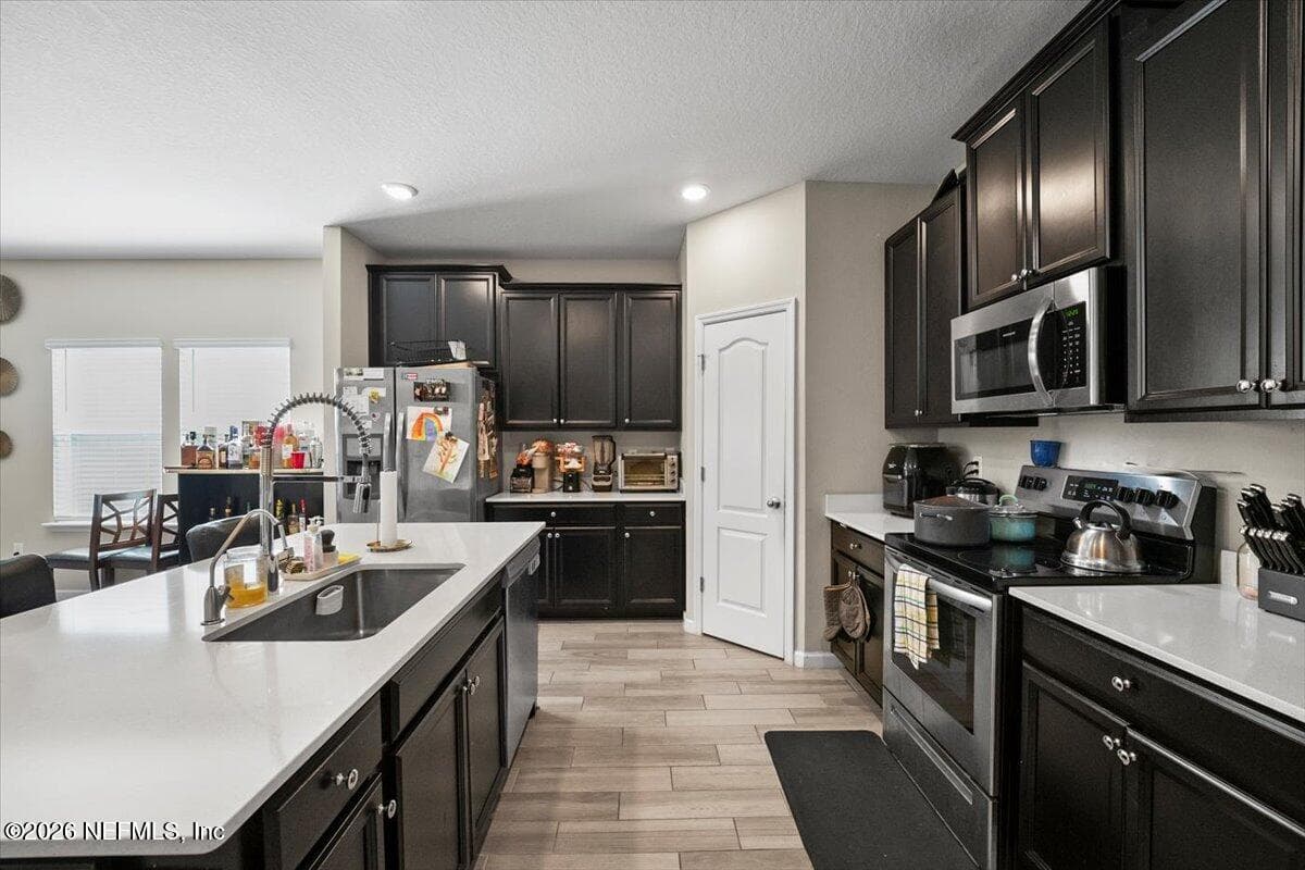Photo 9 of 1703 MATHEWS MANOR Drive, Jacksonville, FL 32211