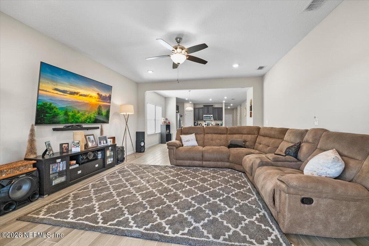 Photo 16 of 1703 MATHEWS MANOR Drive, Jacksonville, FL 32211