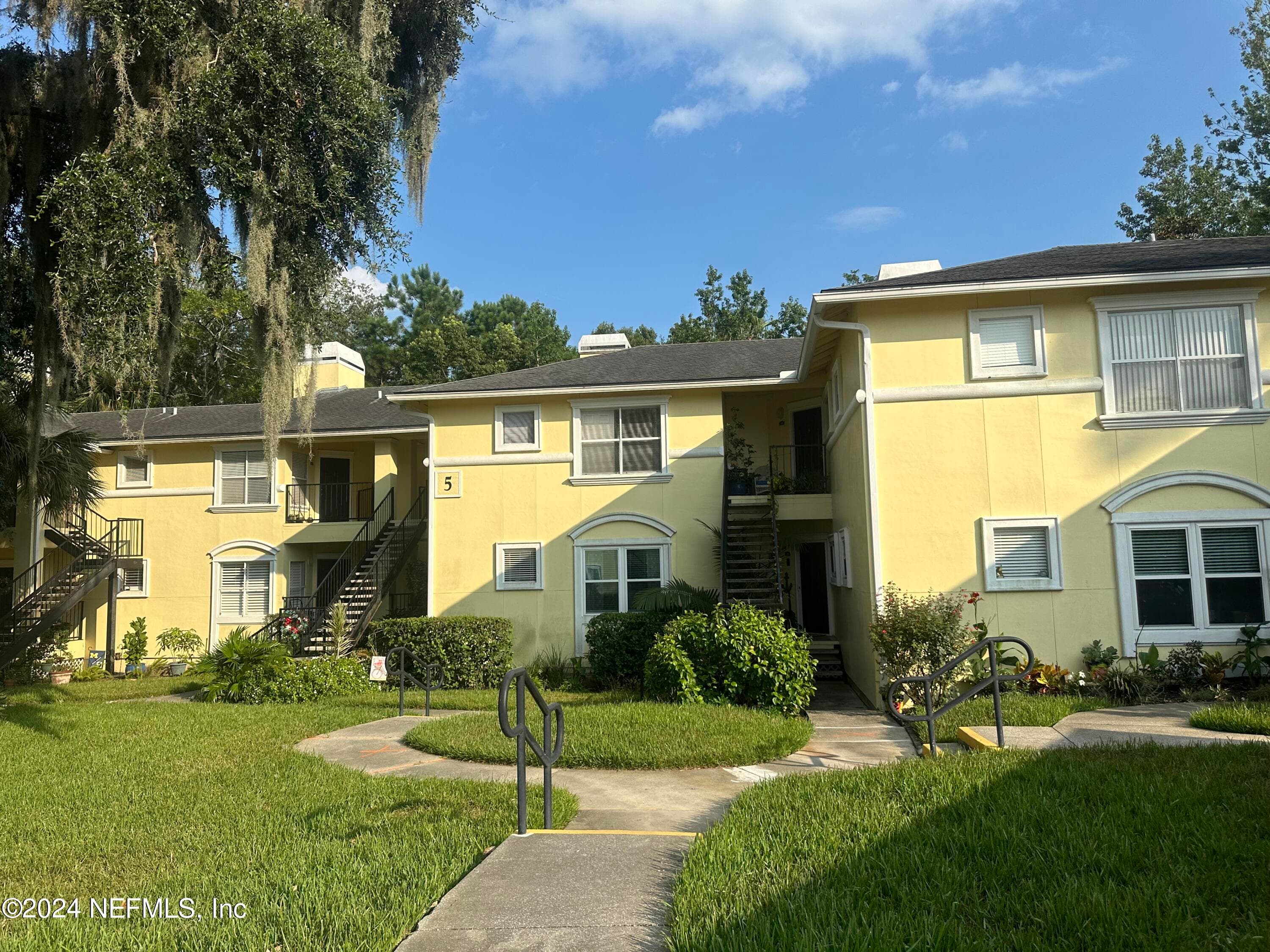 1800 THE GREENS Way 506, Jacksonville Beach, FL 32250