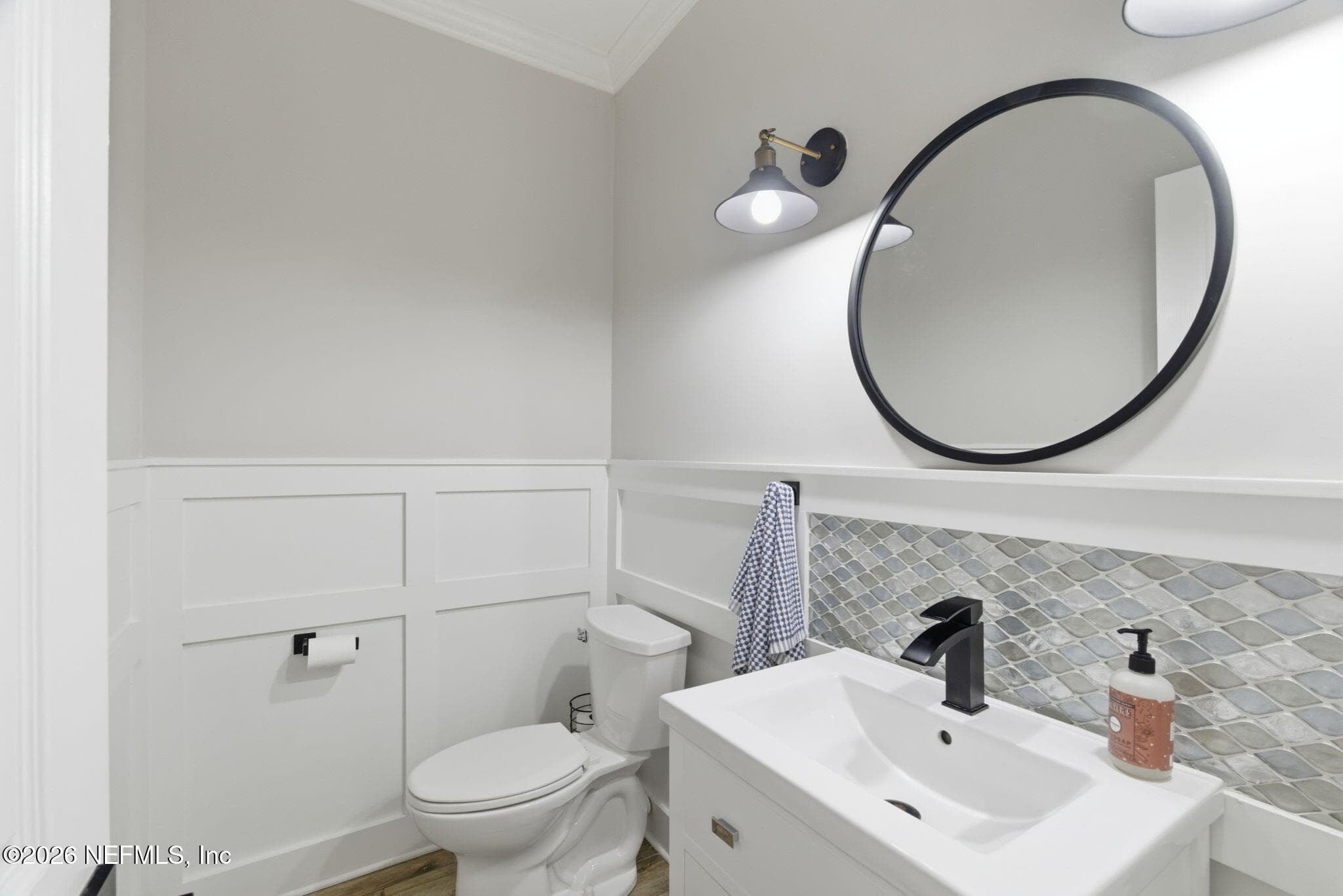 Serves as a Pool Bath — 2009 VELA NORTE Circle, Atlantic Beach, FL 32233