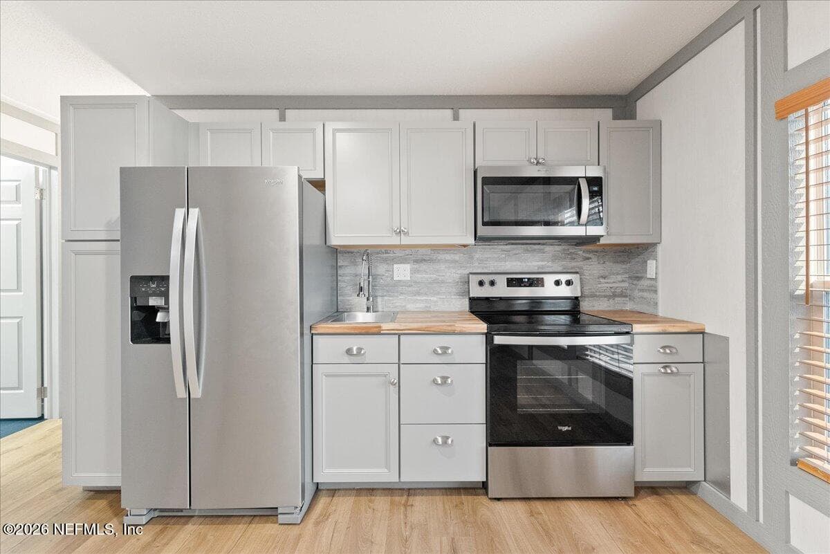 inlaw suite kitchen — 5533 CORONADO Street, Keystone Heights, FL 32656