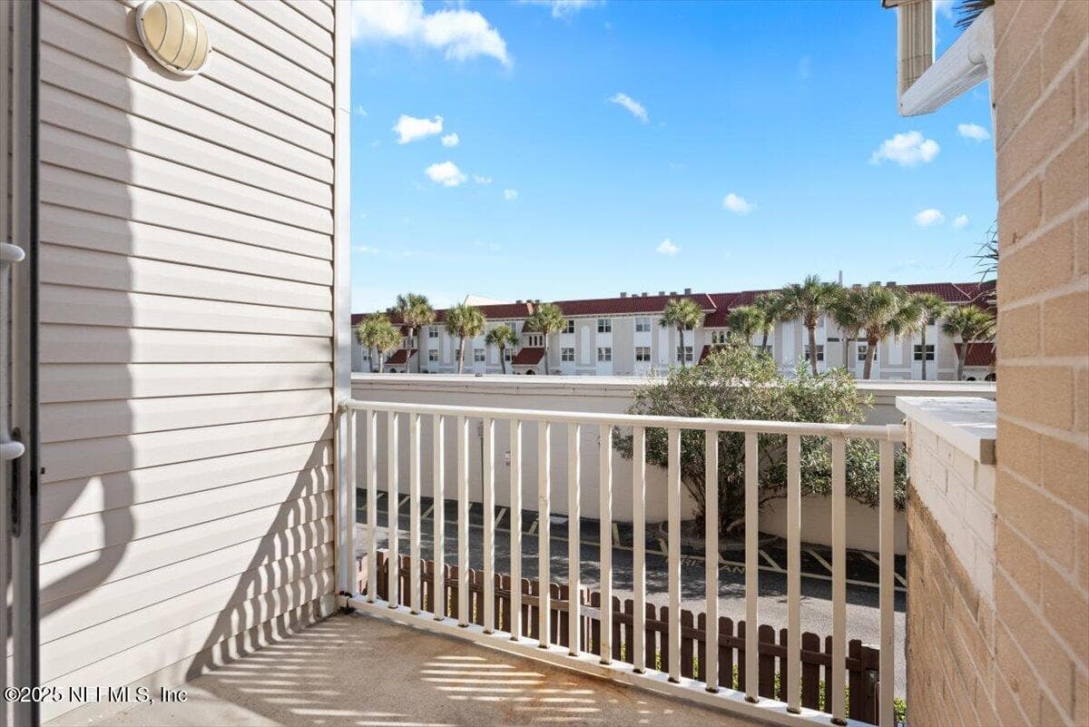Photo 17 of 901 OCEAN Boulevard 25, Atlantic Beach, FL 32233