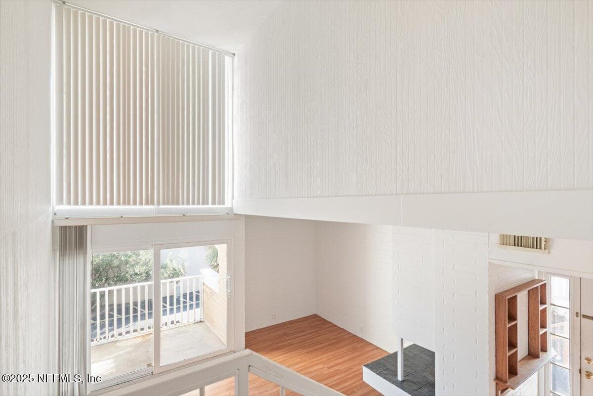 Photo 25 of 901 OCEAN Boulevard 25, Atlantic Beach, FL 32233