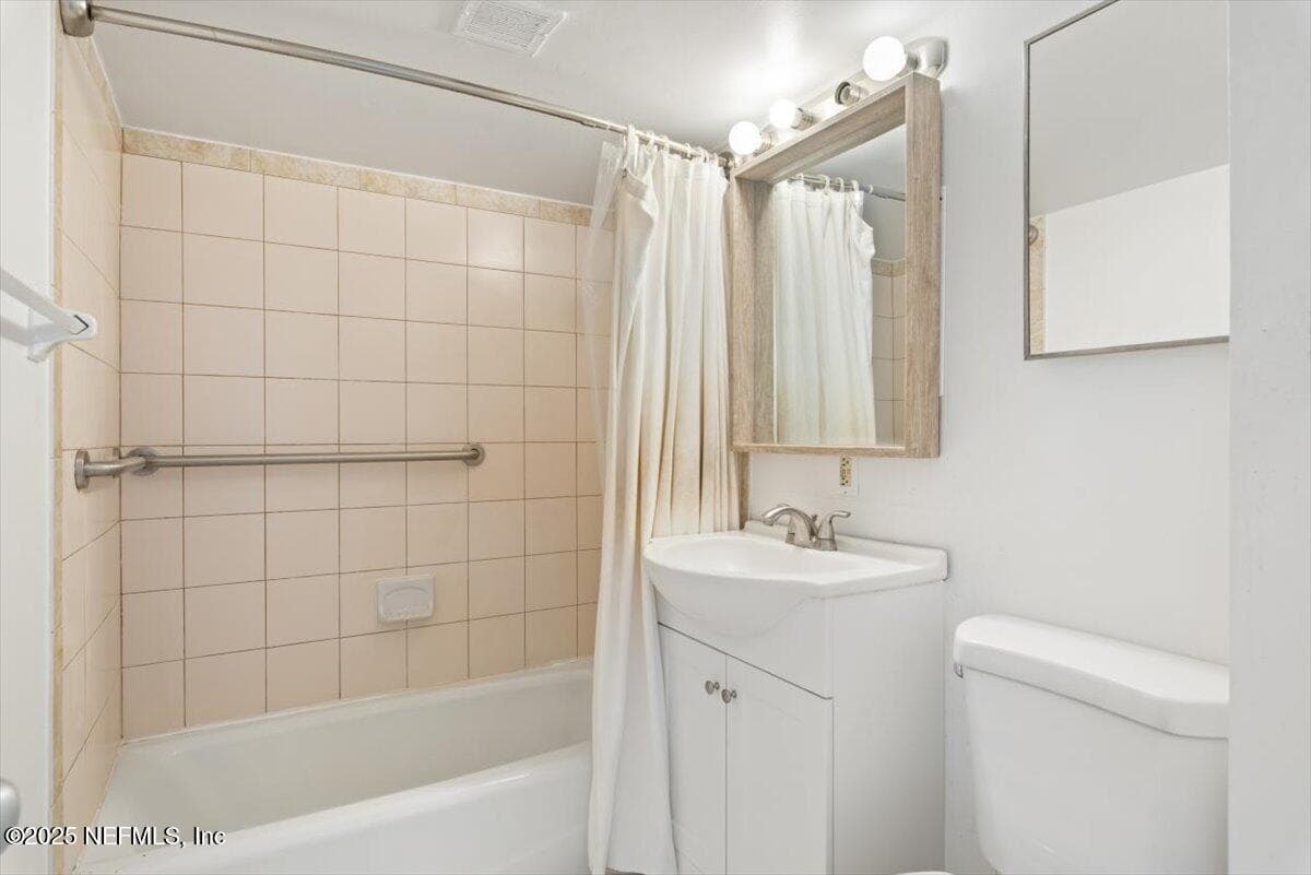 Photo 33 of 901 OCEAN Boulevard 25, Atlantic Beach, FL 32233