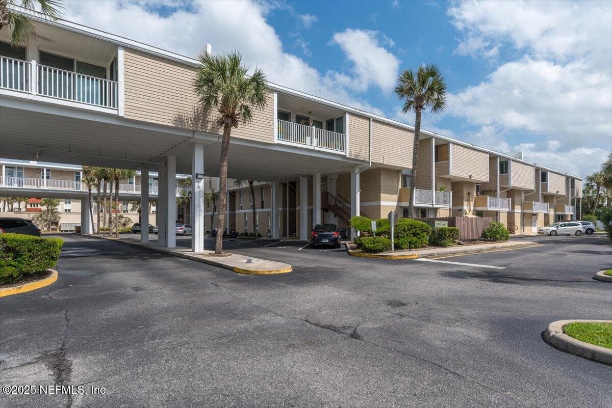 Photo 39 of 901 OCEAN Boulevard 25, Atlantic Beach, FL 32233