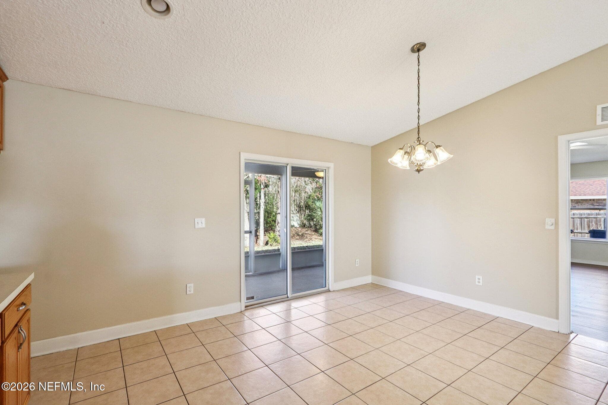 Photo 15 of 15678 MOSS HOLLOW Drive, Jacksonville, FL 32218