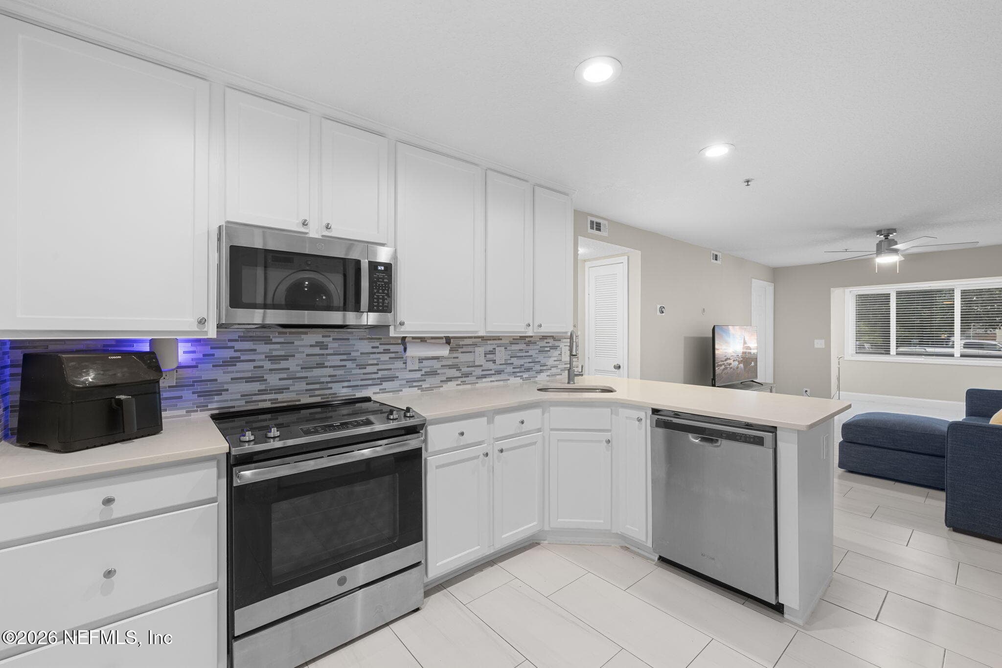Photo 10 of 210 11TH Avenue N 104, Jacksonville Beach, FL 32250