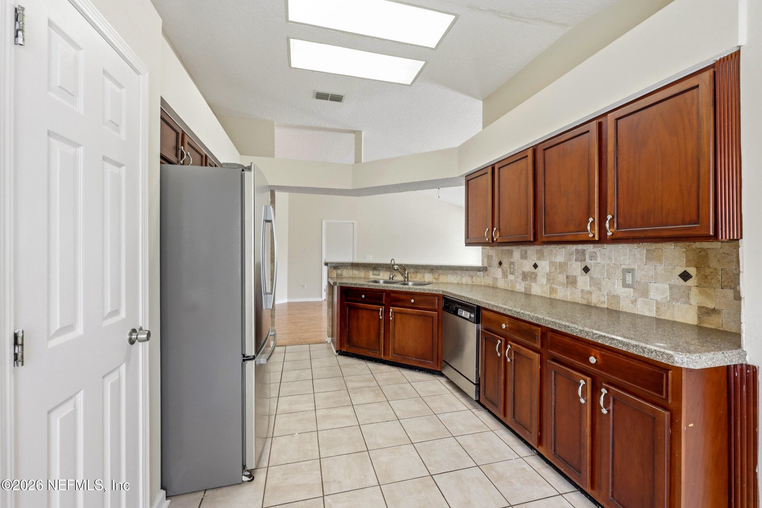 Photo 13 of 2928 WATERS VIEW Circle, Orange Park, FL 32073