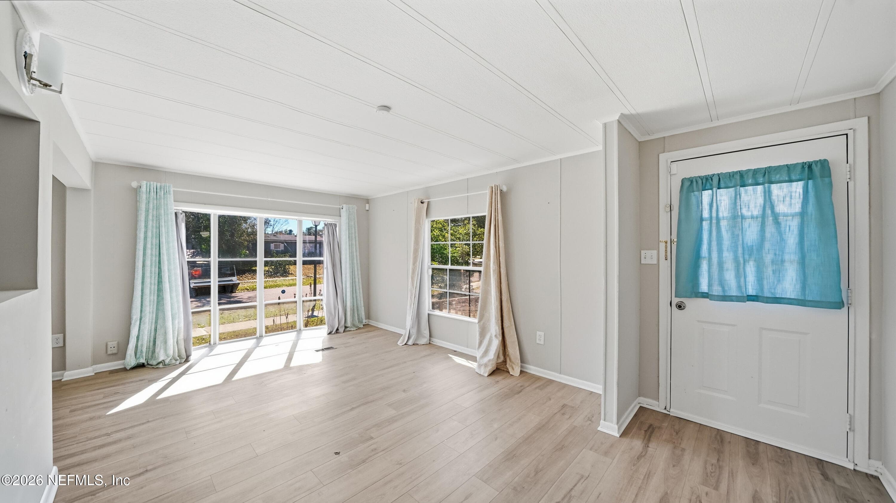 Photo 4 of 5827 JASON Drive, Jacksonville, FL 32244