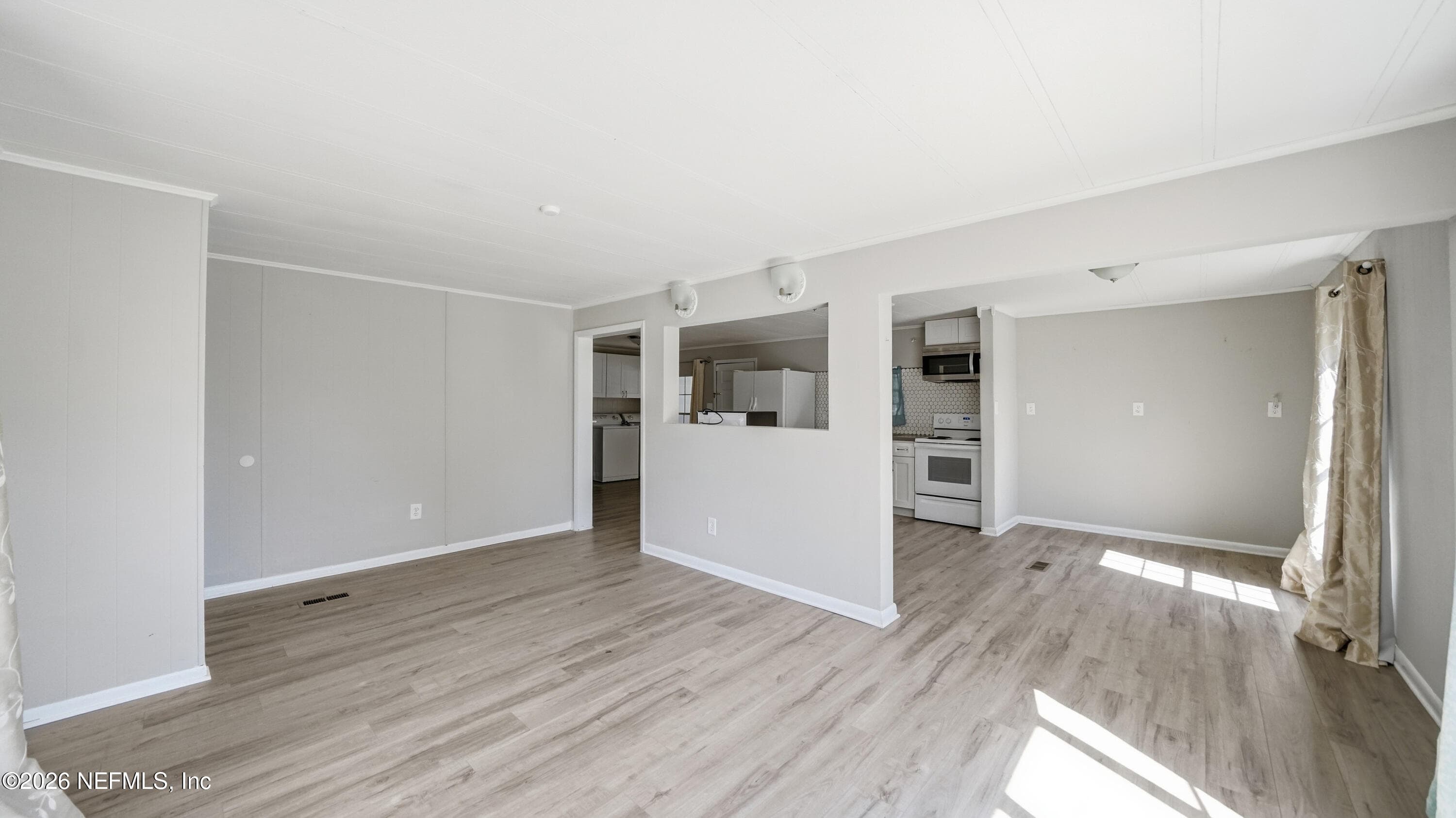 Photo 5 of 5827 JASON Drive, Jacksonville, FL 32244
