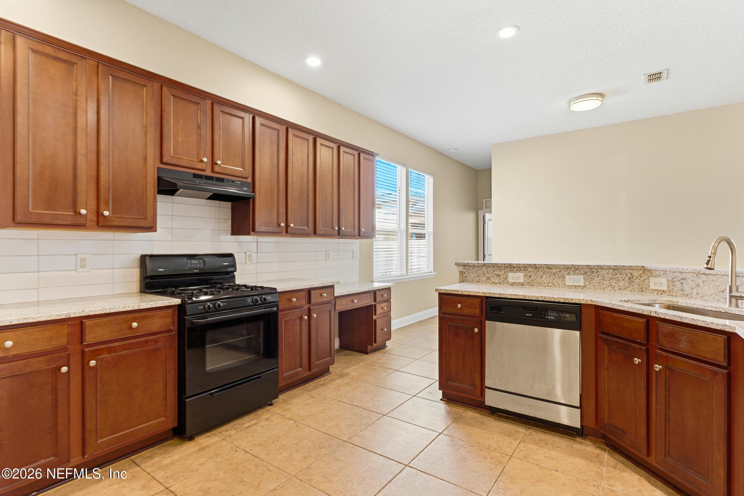 Photo 11 of 14455 CHERRY LAKE Drive W, Jacksonville, FL 32258