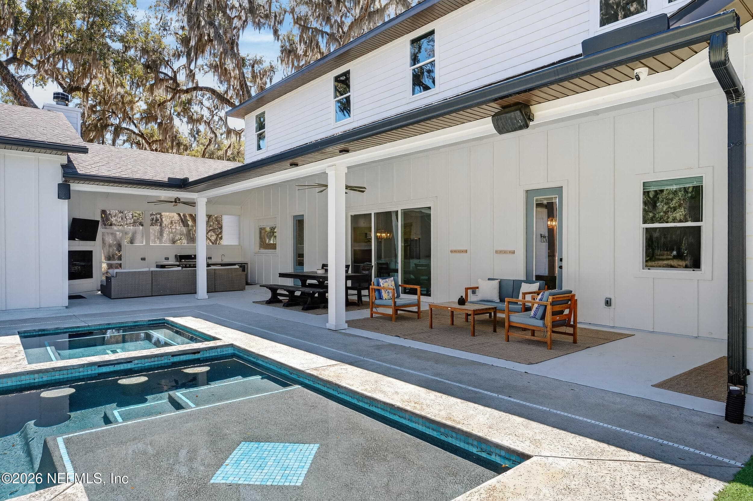 Saltwater pool & spa — 10800 COUNTY ROAD 13 N, St. Augustine, FL 32092