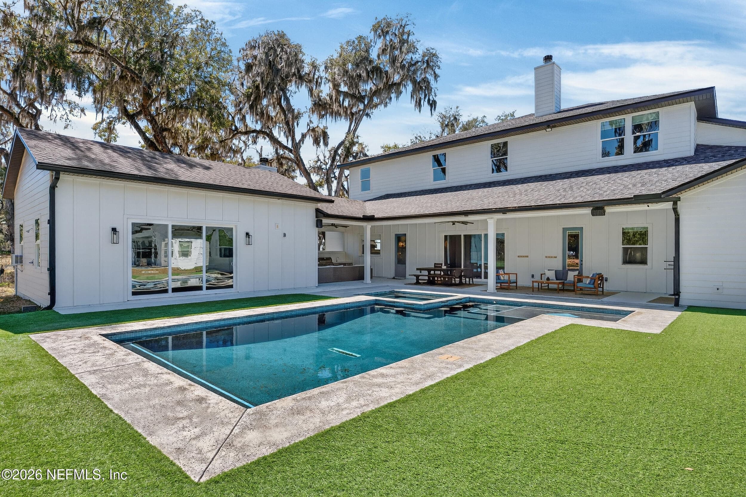 Saltwater pool & spa — 10800 COUNTY ROAD 13 N, St. Augustine, FL 32092