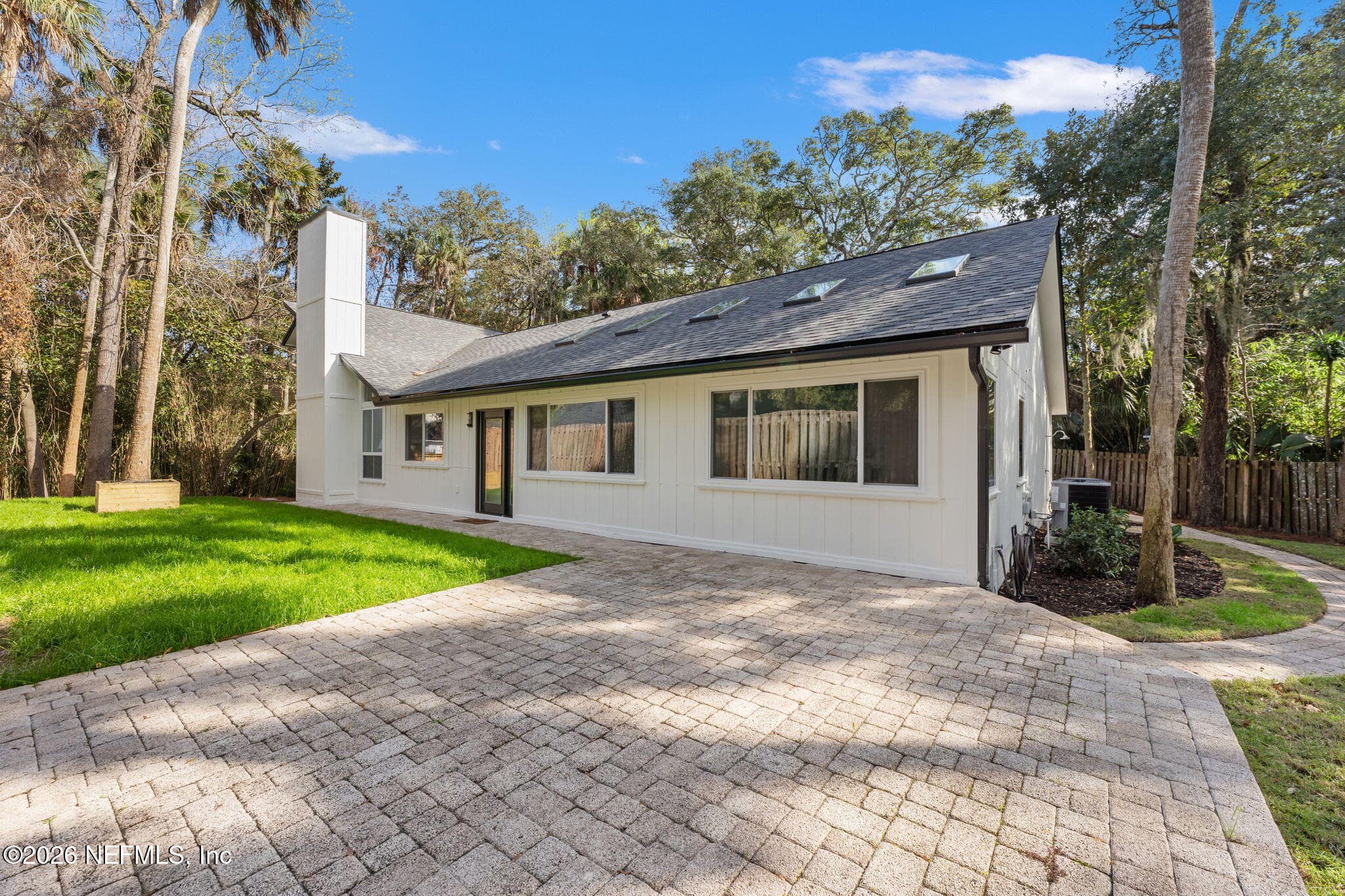 Photo 26 of 1918 OAK Circle, Atlantic Beach, FL 32233