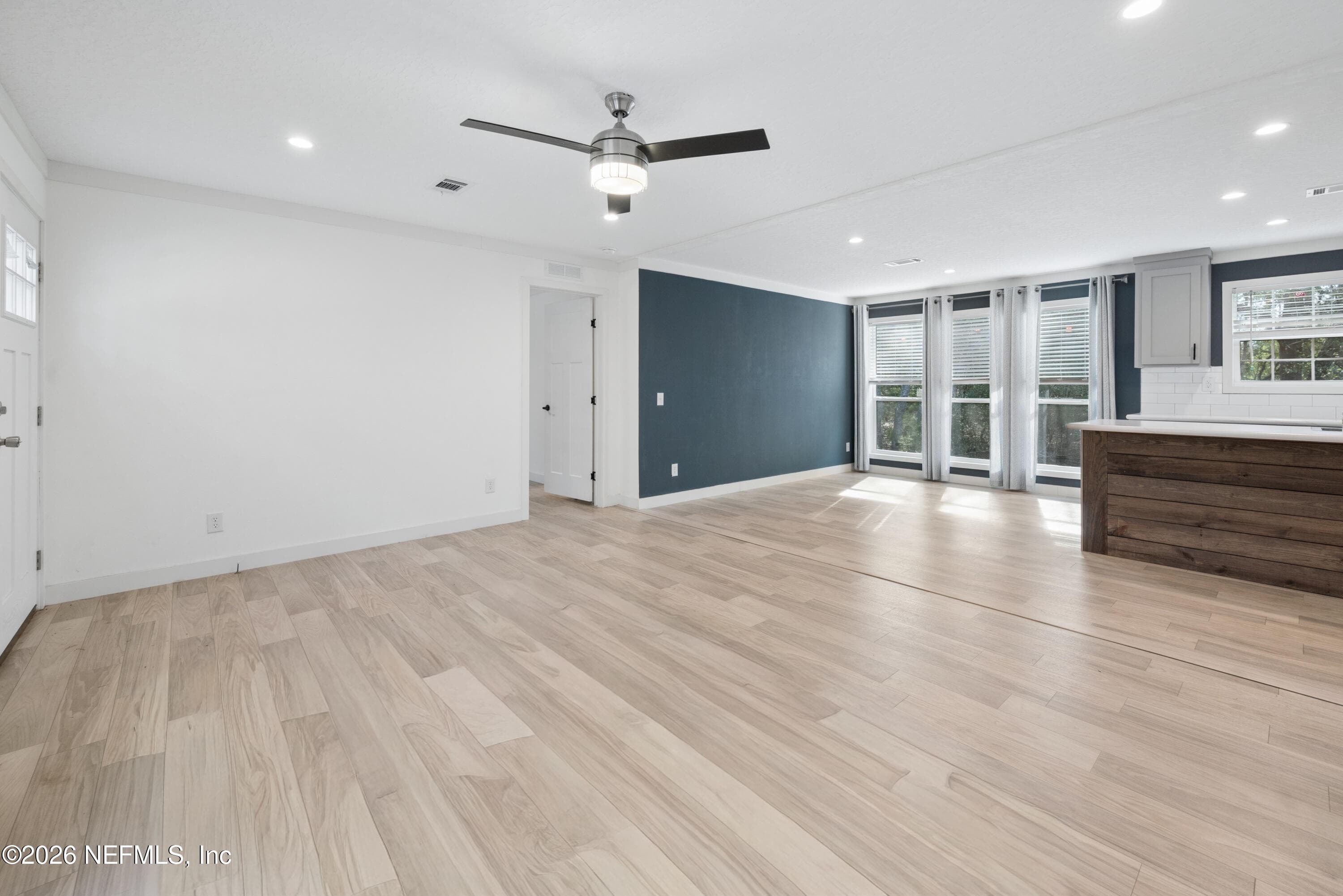 Photo 4 of 7577 HOT SPRINGS Court, Keystone Heights, FL 32656