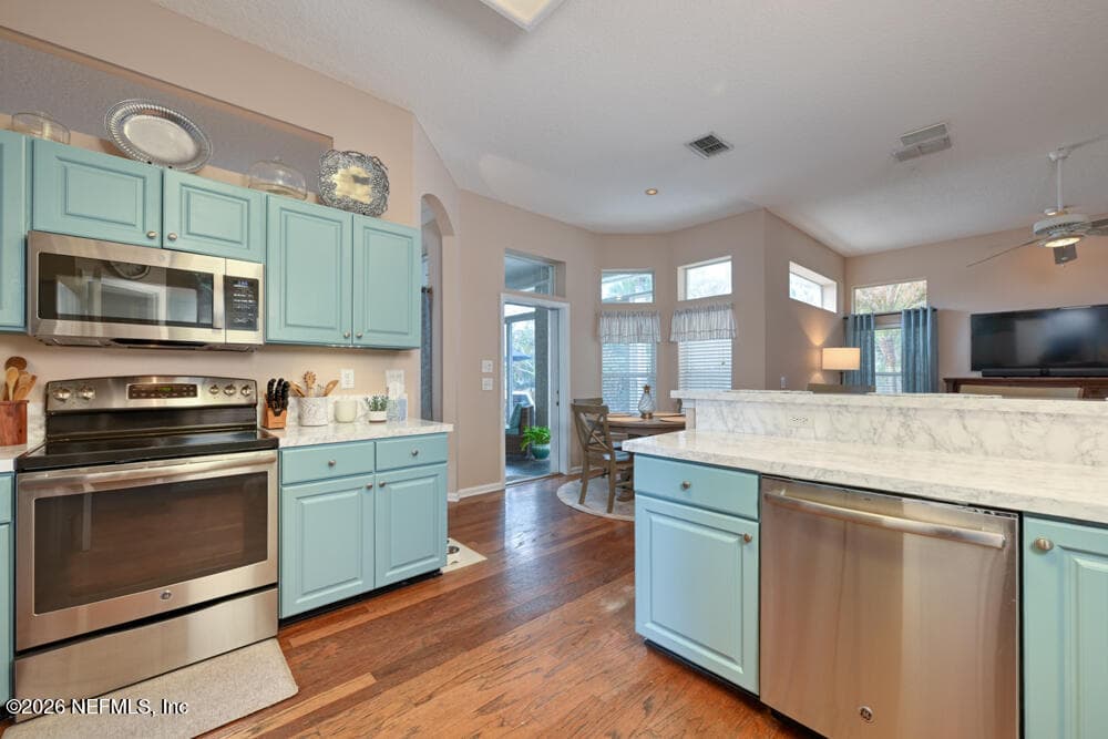Photo 15 of 1571 BLUE HERON Lane, Jacksonville Beach, FL 32250