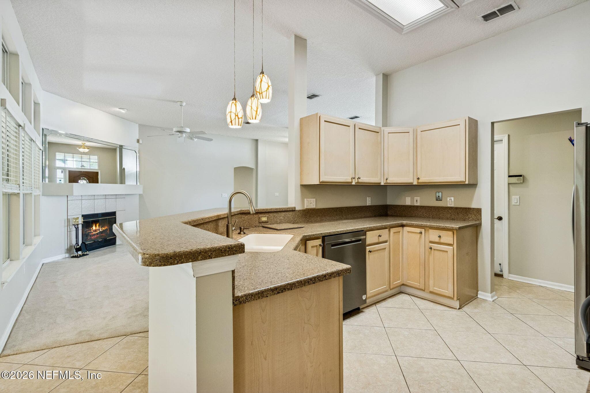Photo 14 of 881 BUCKEYE Lane W, Jacksonville, FL 32259