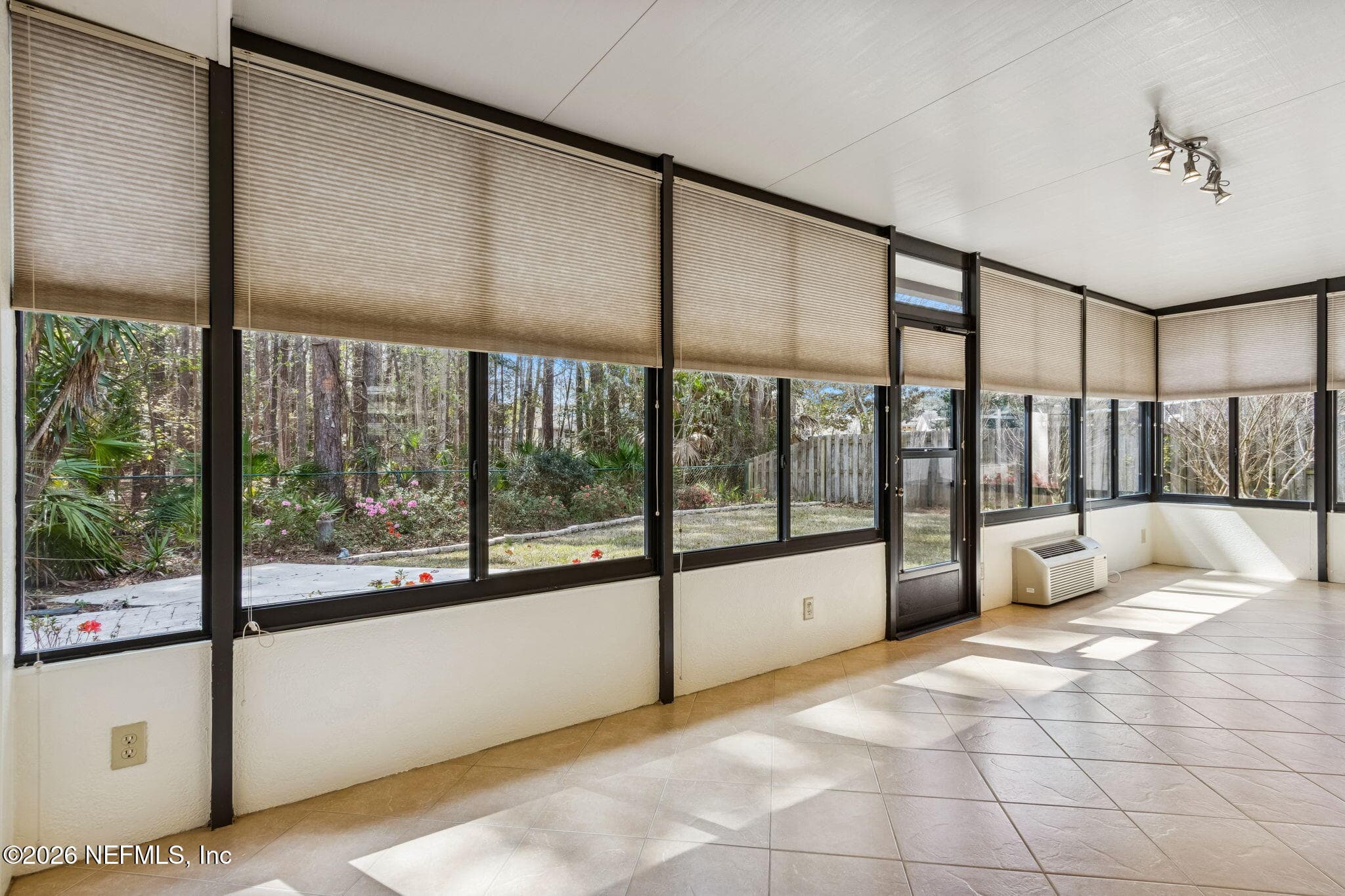 Photo 40 of 881 BUCKEYE Lane W, Jacksonville, FL 32259