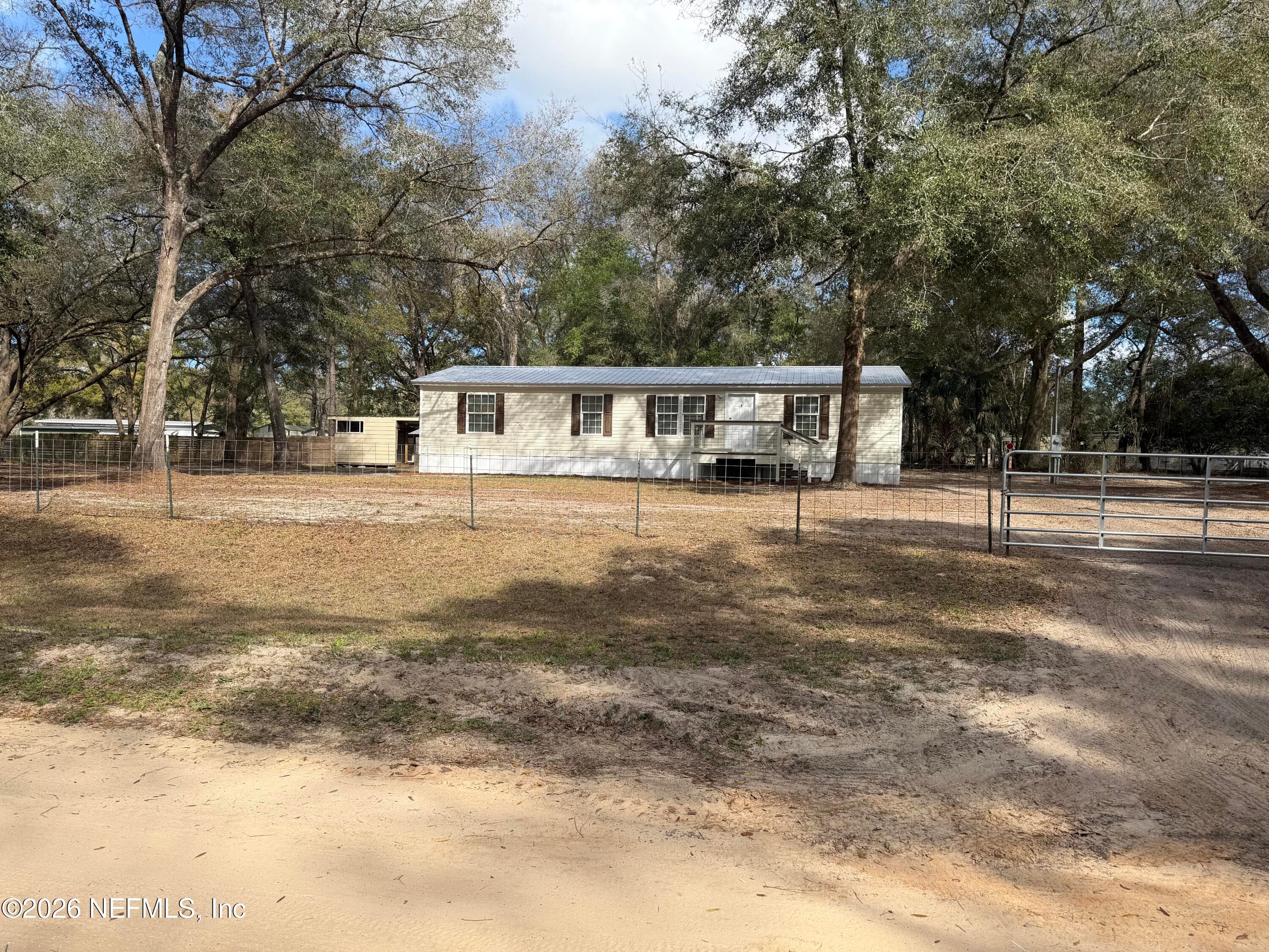 Photo 7 of 204 RABBIT TRACK Road, Satsuma, FL 32189
