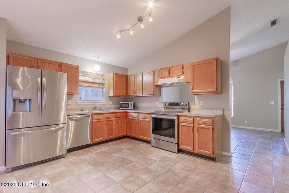 Photo 10 of 1109 HIBISCUS Street, Atlantic Beach, FL 32233
