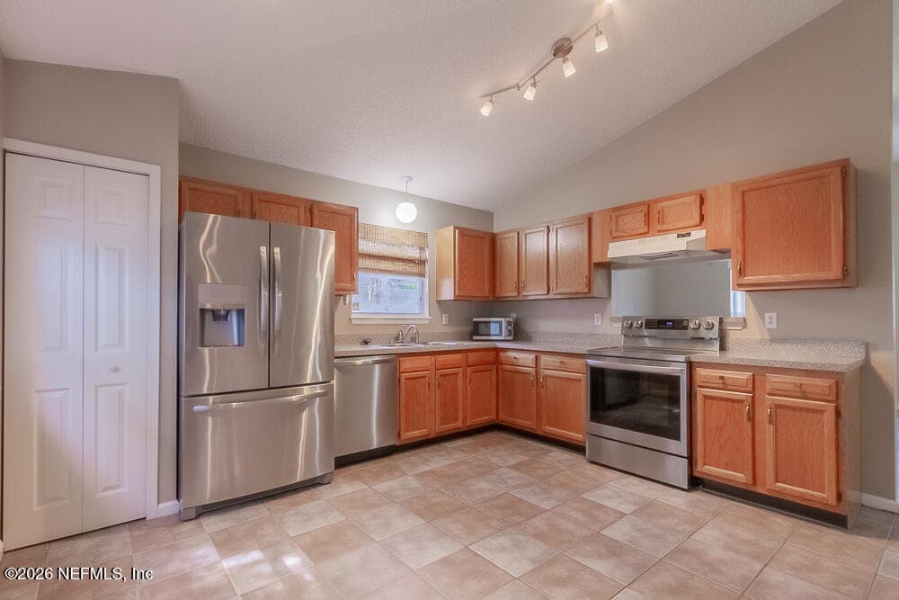 Photo 11 of 1109 HIBISCUS Street, Atlantic Beach, FL 32233
