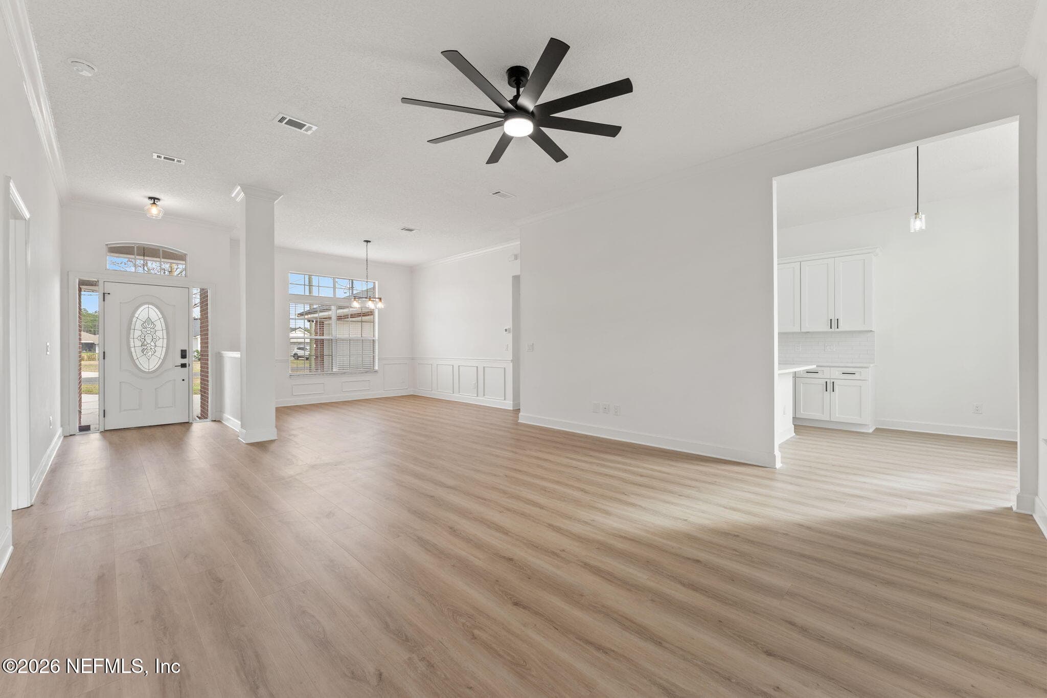 Photo 8 of 15738 NORTHSIDE Drive E, Jacksonville, FL 32218