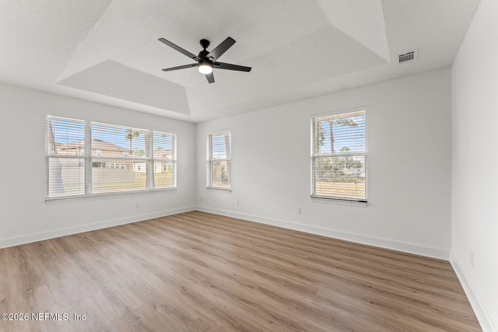 Photo 15 of 15738 NORTHSIDE Drive E, Jacksonville, FL 32218