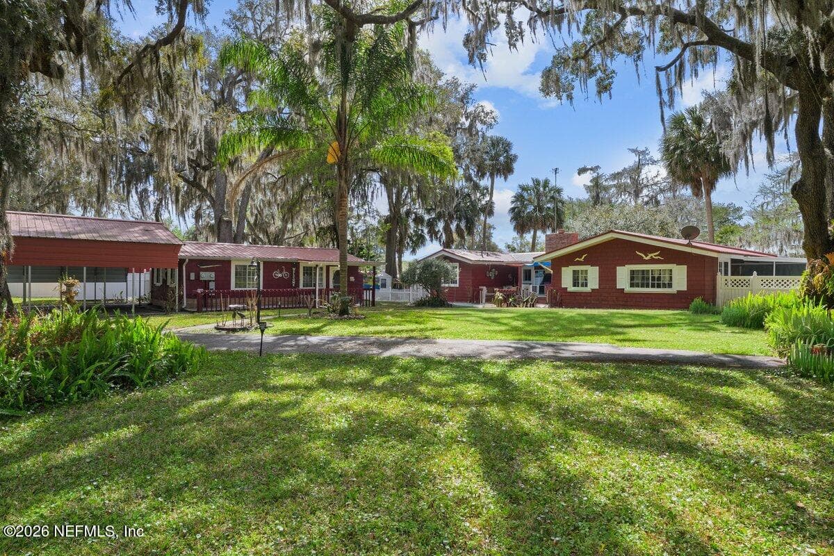 front yard — 101 ORANGE Street, Satsuma, FL 32189