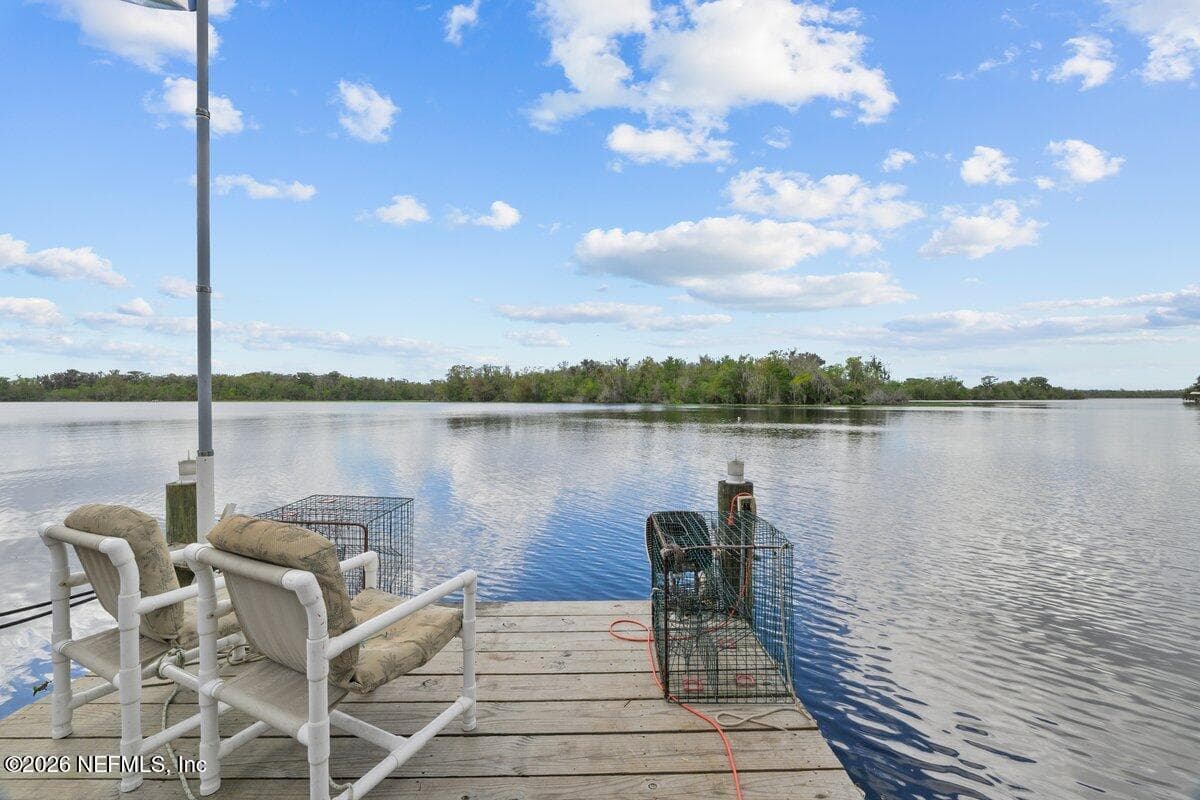 Beautiful water views and protected by seven sister islands — 101 ORANGE Street, Satsuma, FL 32189