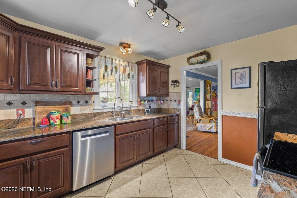 Kitchen — 101 ORANGE Street, Satsuma, FL 32189