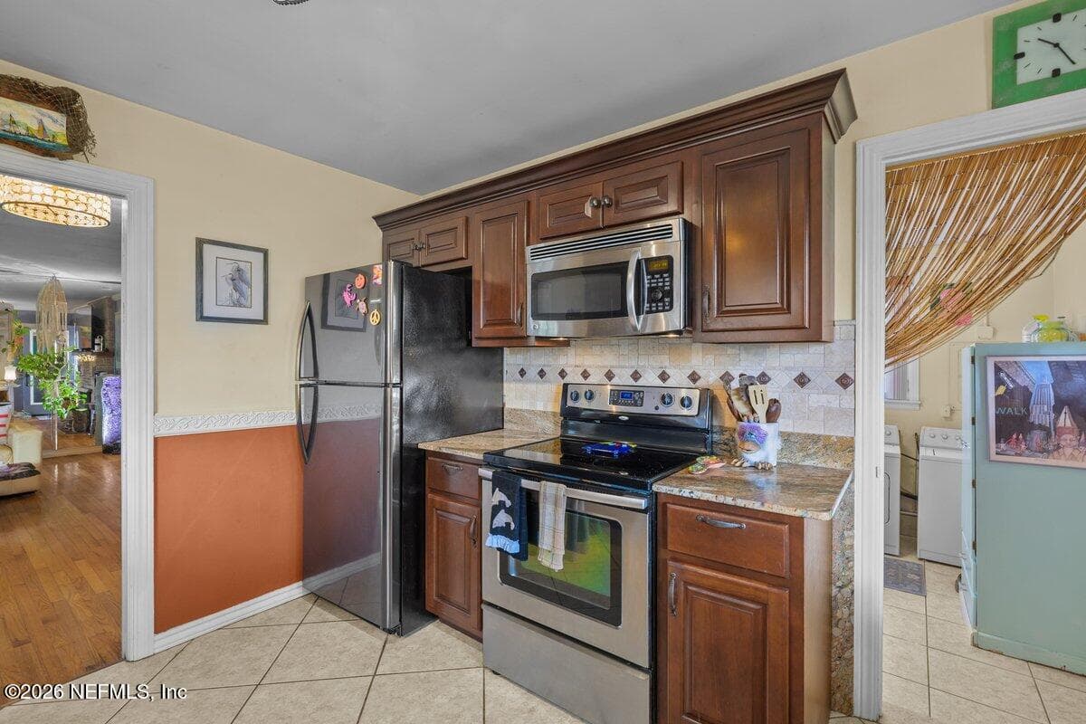 Kitchen — 101 ORANGE Street, Satsuma, FL 32189