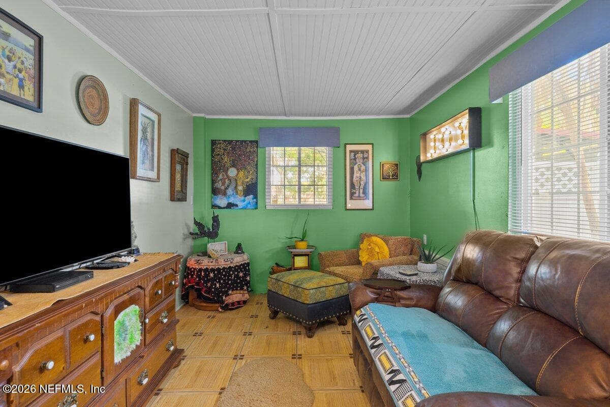 Guest House Living Room — 101 ORANGE Street, Satsuma, FL 32189
