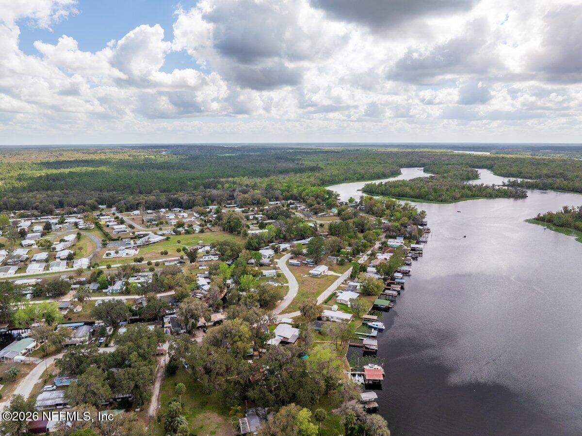 Barrentine Creek and St. Johns River — 101 ORANGE Street, Satsuma, FL 32189