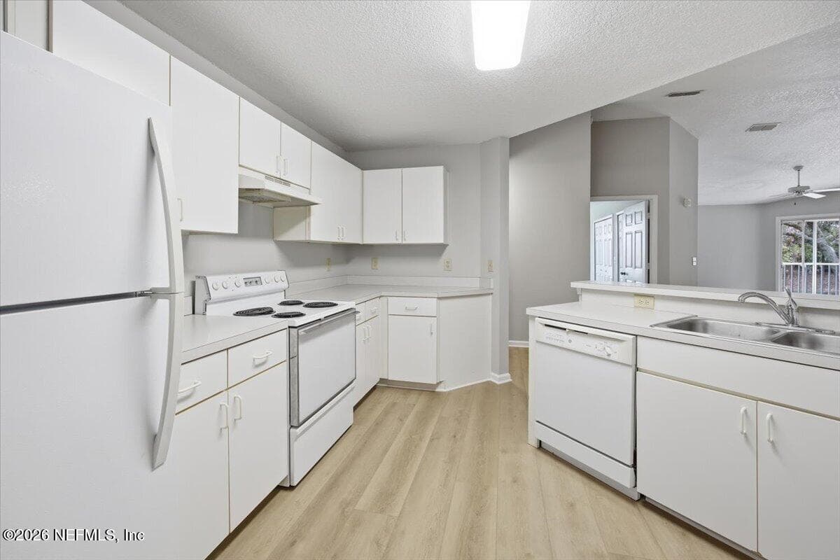 Photo 4 of 100 IRONWOOD Drive 121, Ponte Vedra Beach, FL 32082