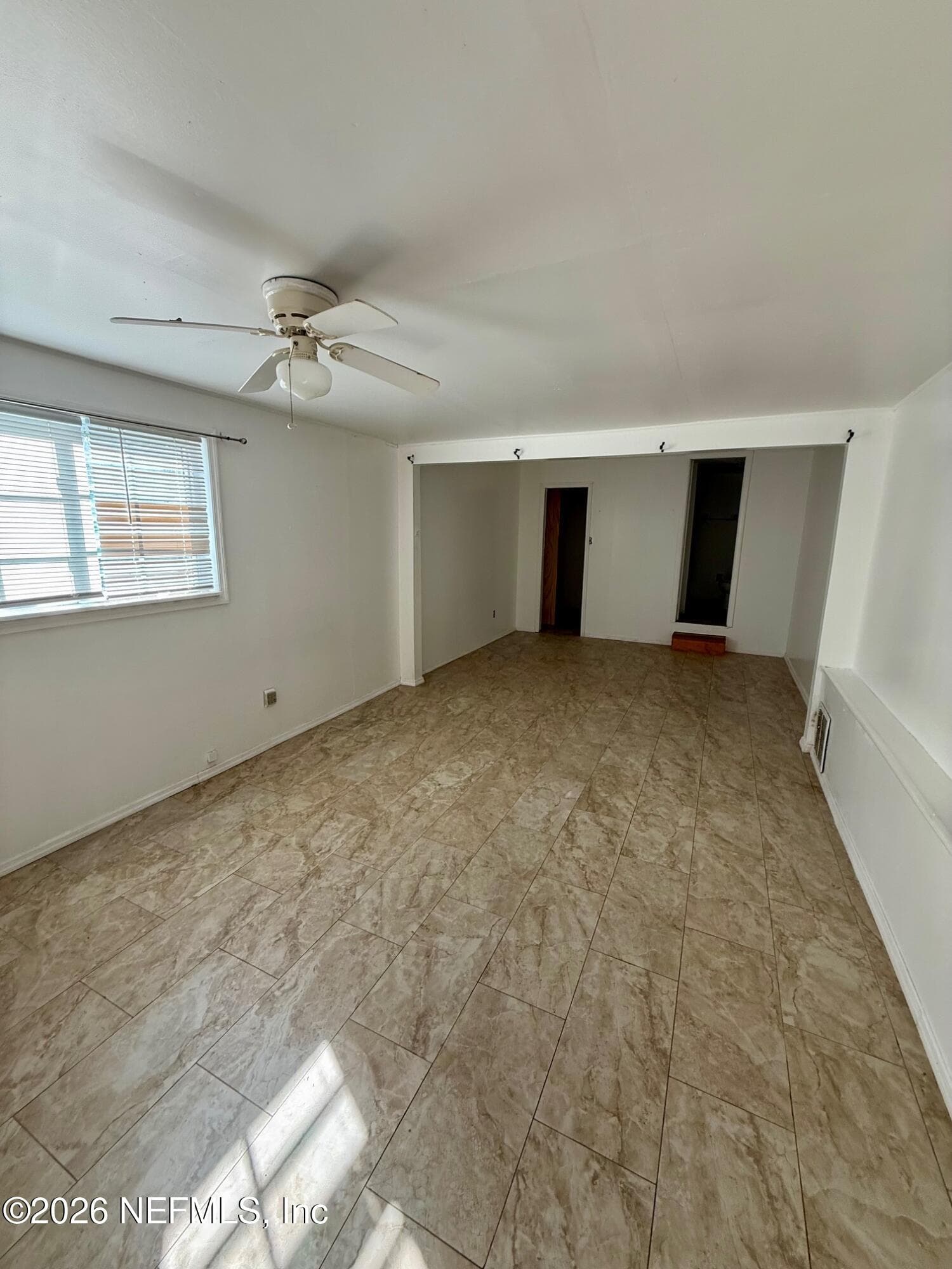 Photo 14 of 109 MARTINDALE Avenue, Interlachen, FL 32148