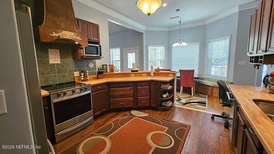 Photo 10 of 200 MOCKINGBIRD Court, Georgetown, FL 32139
