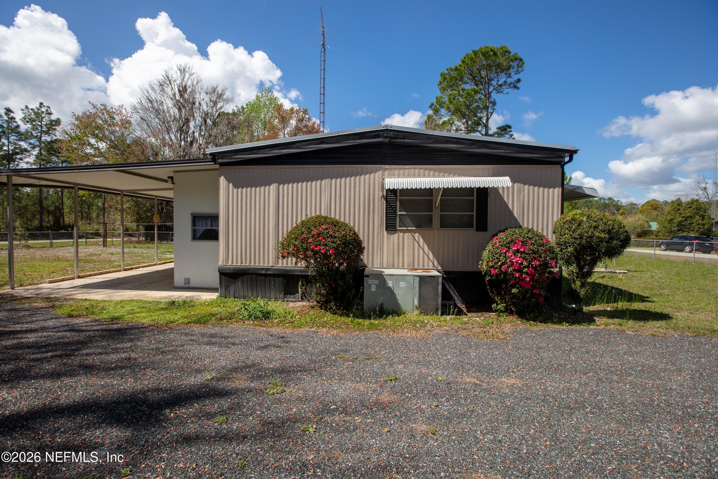 Photo 7 of 18013 NE 135th Avenue, Waldo, FL 32694